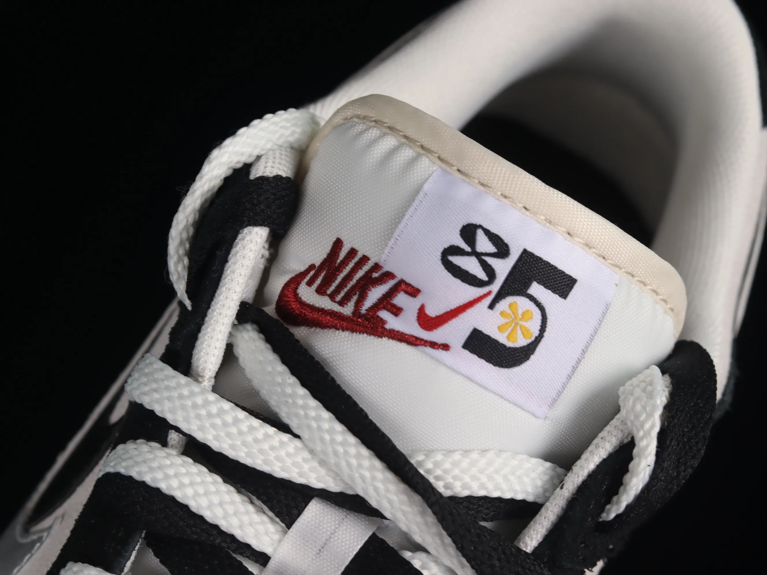 All categories Nk SB Dunk series Nk SB Dunk Low low-top sneakers Nk SB Dunk Low "85" black and white double hook SB low-top sports and leisure sneakers DO9457-128